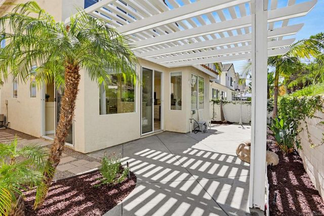 1983 Courage St, Vista, CA 92081