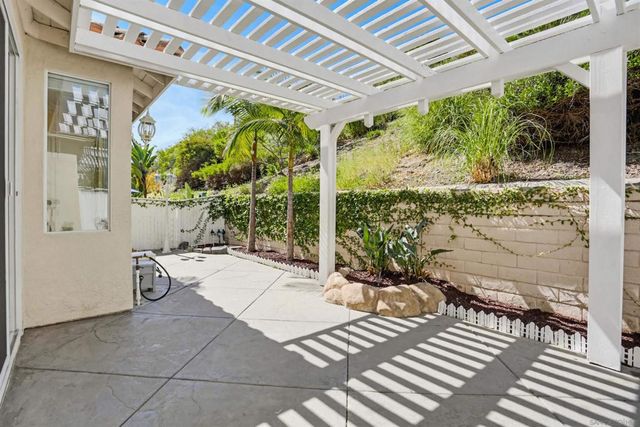 1983 Courage St, Vista, CA 92081