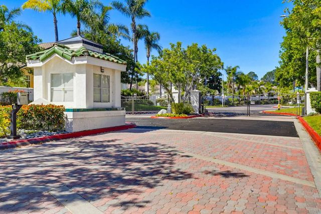 1983 Courage St, Vista, CA 92081