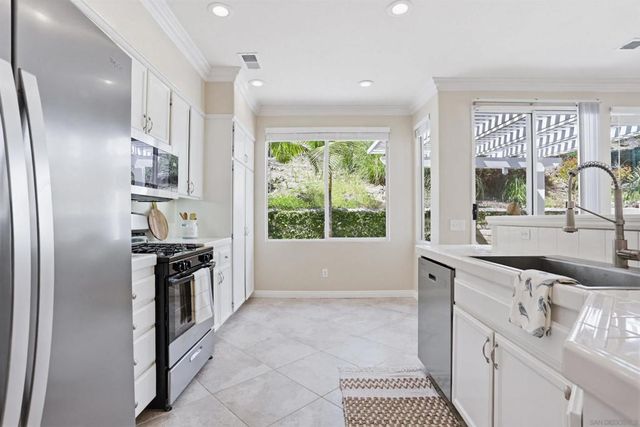 1983 Courage St, Vista, CA 92081