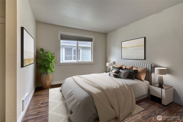 733 104th Street, Seattle, WA 98133