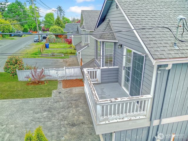 733 104th Street, Seattle, WA 98133