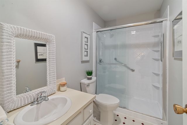 K3 Stonehedge Drive, South Burlington, VT 05403