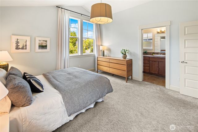 925 Martin Luther King Jr Way, Seattle, WA 98122