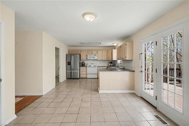 1580 Old Jonestown Road, Winston-salem, NC 27103