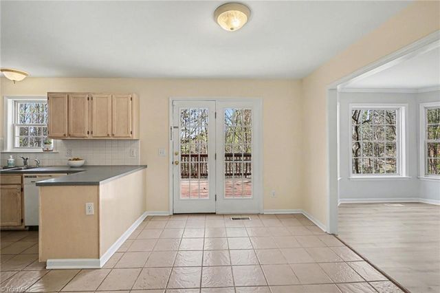 1580 Old Jonestown Road, Winston-salem, NC 27103