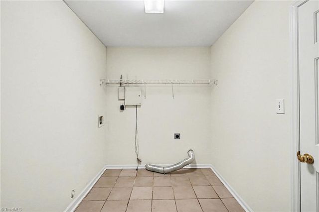 1580 Old Jonestown Road, Winston-salem, NC 27103