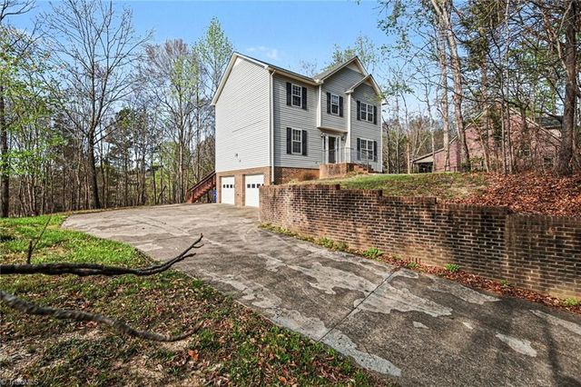 1580 Old Jonestown Road, Winston-salem, NC 27103
