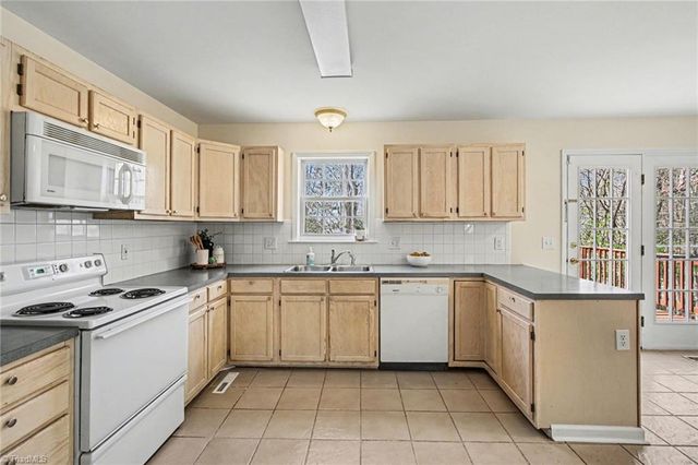 1580 Old Jonestown Road, Winston-salem, NC 27103