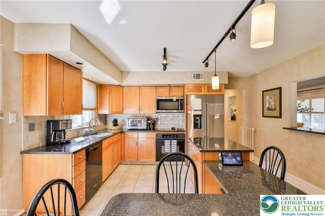 930 Springhouse Road, Allentown City, PA 18104