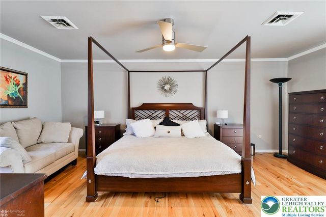 930 Springhouse Road, Allentown City, PA 18104