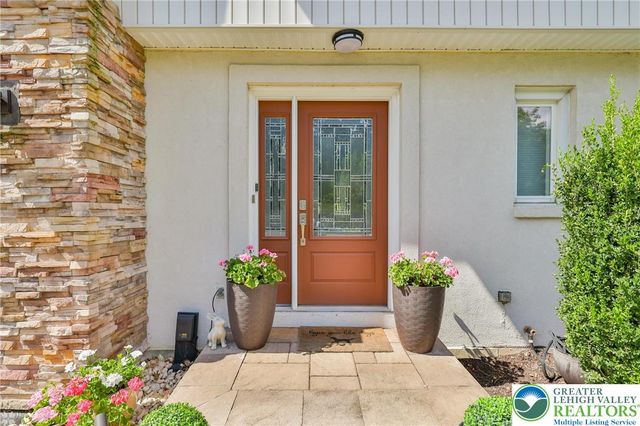 930 Springhouse Road, Allentown City, PA 18104