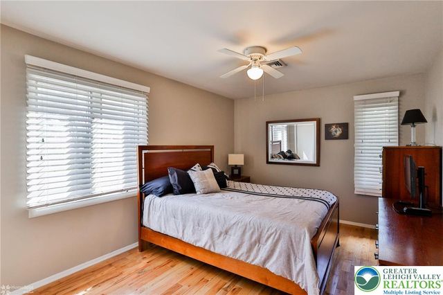 930 Springhouse Road, Allentown City, PA 18104