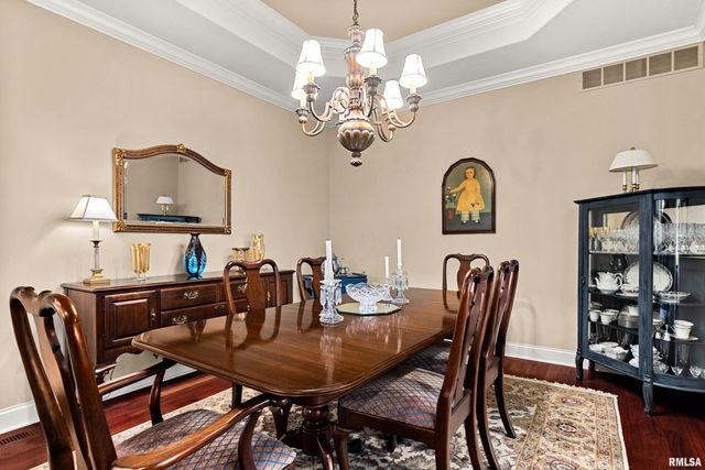 5228 N WEAVERRIDGE Boulevard, Peoria, IL 61615