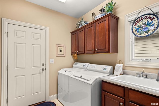 5228 N WEAVERRIDGE Boulevard, Peoria, IL 61615