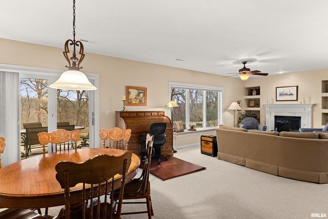 5228 N WEAVERRIDGE Boulevard, Peoria, IL 61615