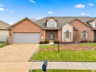 5228 N WEAVERRIDGE Boulevard, Peoria, IL 61615