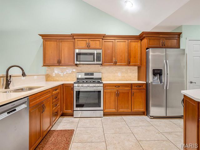 1213 Three Rivers Drive, O'fallon, IL 62269