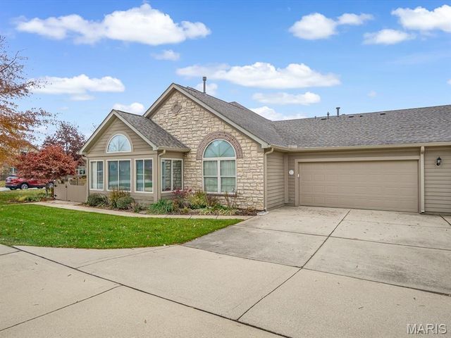 1213 Three Rivers Drive, O'fallon, IL 62269