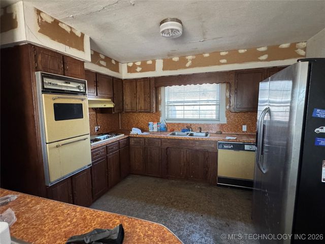 8072 S US Hwy 69, Mcalester, OK 74501