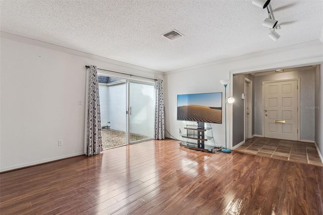 907 HILLARY COURT 5, Orlando, FL 32804