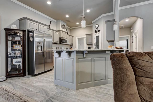 1728 W Zachary Way, Mustang, OK 73064