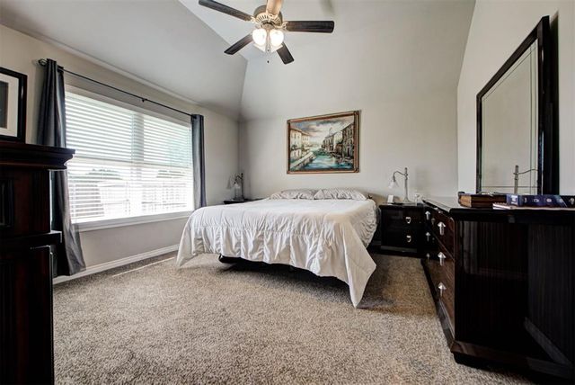 1728 W Zachary Way, Mustang, OK 73064