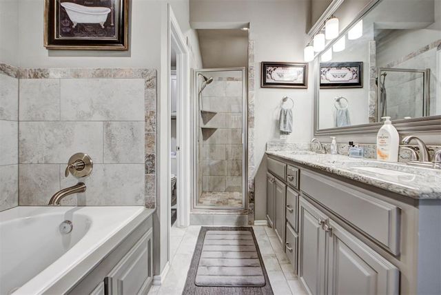 1728 W Zachary Way, Mustang, OK 73064