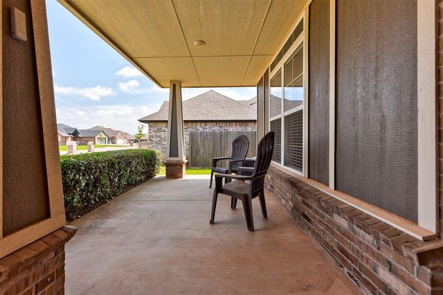 1728 W Zachary Way, Mustang, OK 73064