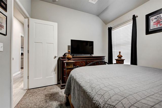 1728 W Zachary Way, Mustang, OK 73064