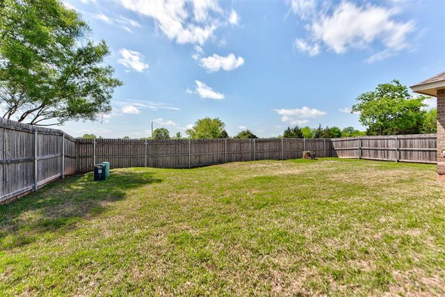 1728 W Zachary Way, Mustang, OK 73064