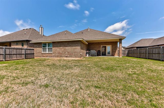 1728 W Zachary Way, Mustang, OK 73064