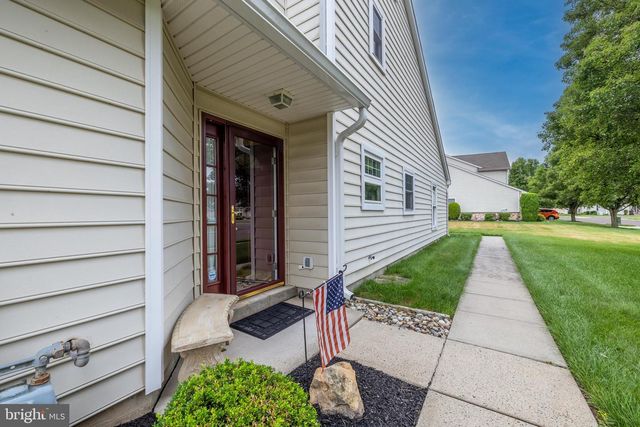 66 ASHLEY DR, WARMINSTER ASHLEY DR, Warminster, PA 18974