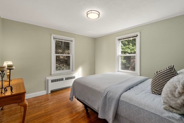 5 Manila St, Worcester, MA 01602