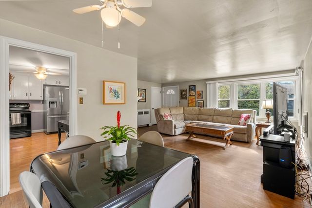 5 Manila St, Worcester, MA 01602