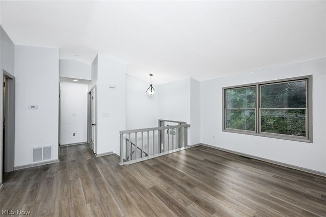 3725 Rome Drive, New Franklin, OH 44319