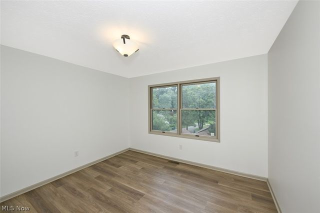 3725 Rome Drive, New Franklin, OH 44319