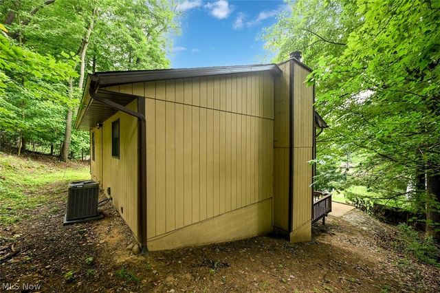 3725 Rome Drive, New Franklin, OH 44319