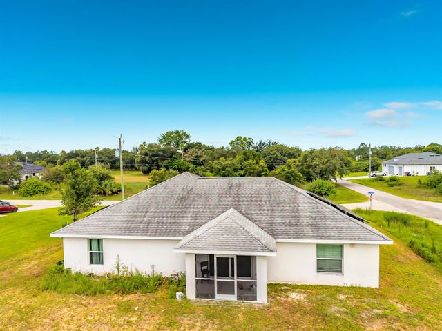 2501 E 17TH Street, Lehigh Acres, FL 33972
