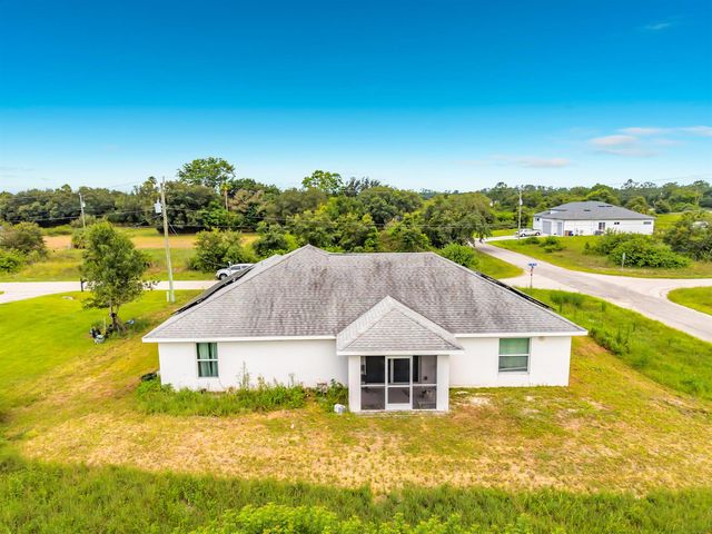 2501 E 17TH Street, Lehigh Acres, FL 33972