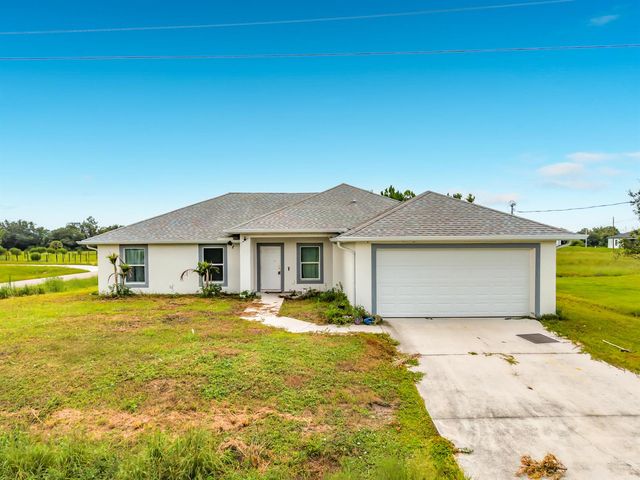 2501 E 17TH Street, Lehigh Acres, FL 33972