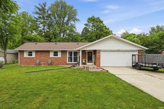 7000 W Edgewood Drive, Yorktown, IN 47396