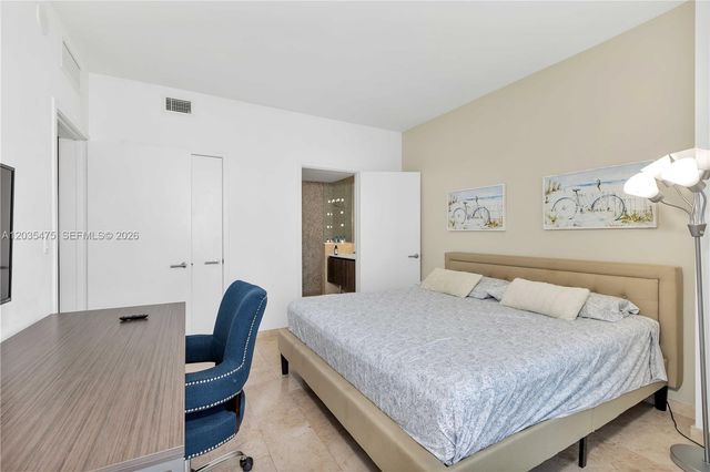 68 SE 6th Street 1611, Miami, FL 33131