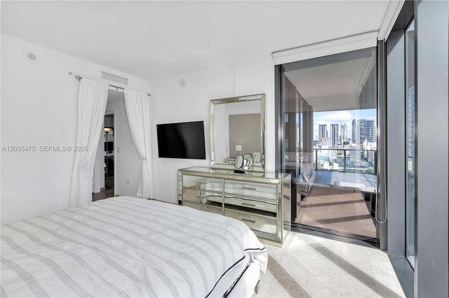 68 SE 6th Street 1611, Miami, FL 33131