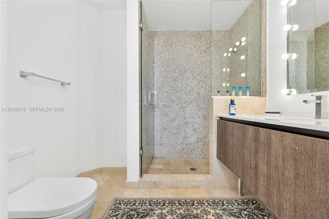 68 SE 6th Street 1611, Miami, FL 33131