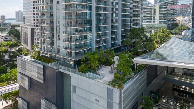 68 SE 6th Street 1611, Miami, FL 33131