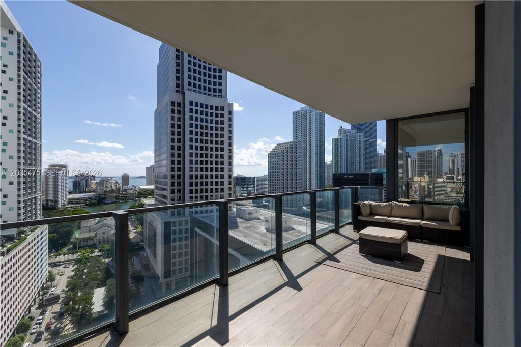 68 SE 6th Street 1611, Miami, FL 33131
