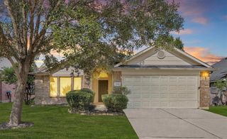 32102 Decker Oaks Drive, Pinehurst, TX 77362