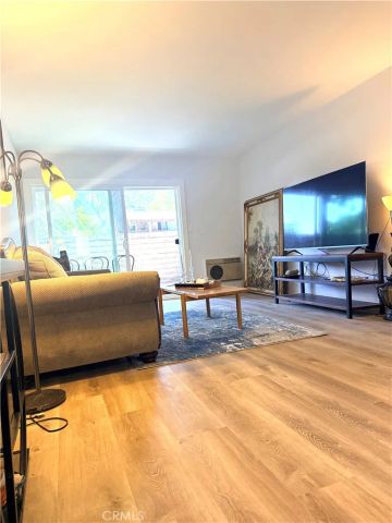 1000 MACARTHUR 93, Santa Ana, CA 92707