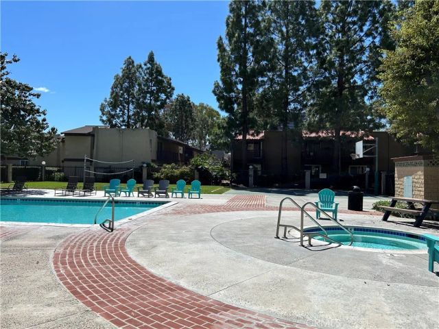 1000 MACARTHUR 93, Santa Ana, CA 92707